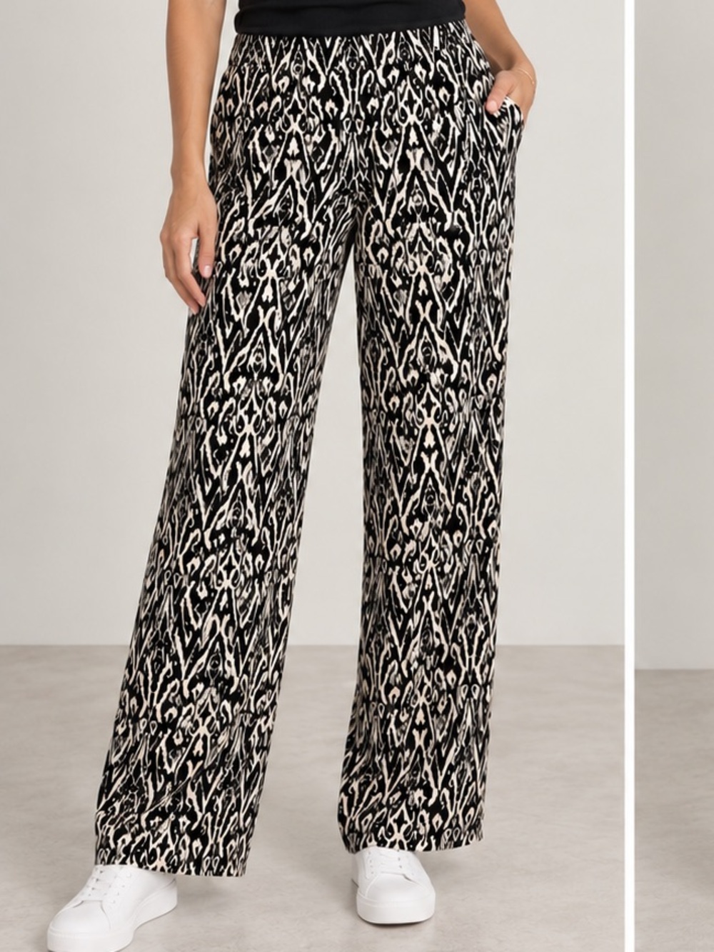 Chico’s Travelers Black & Cream Patterned Wide-Leg Pants - Women